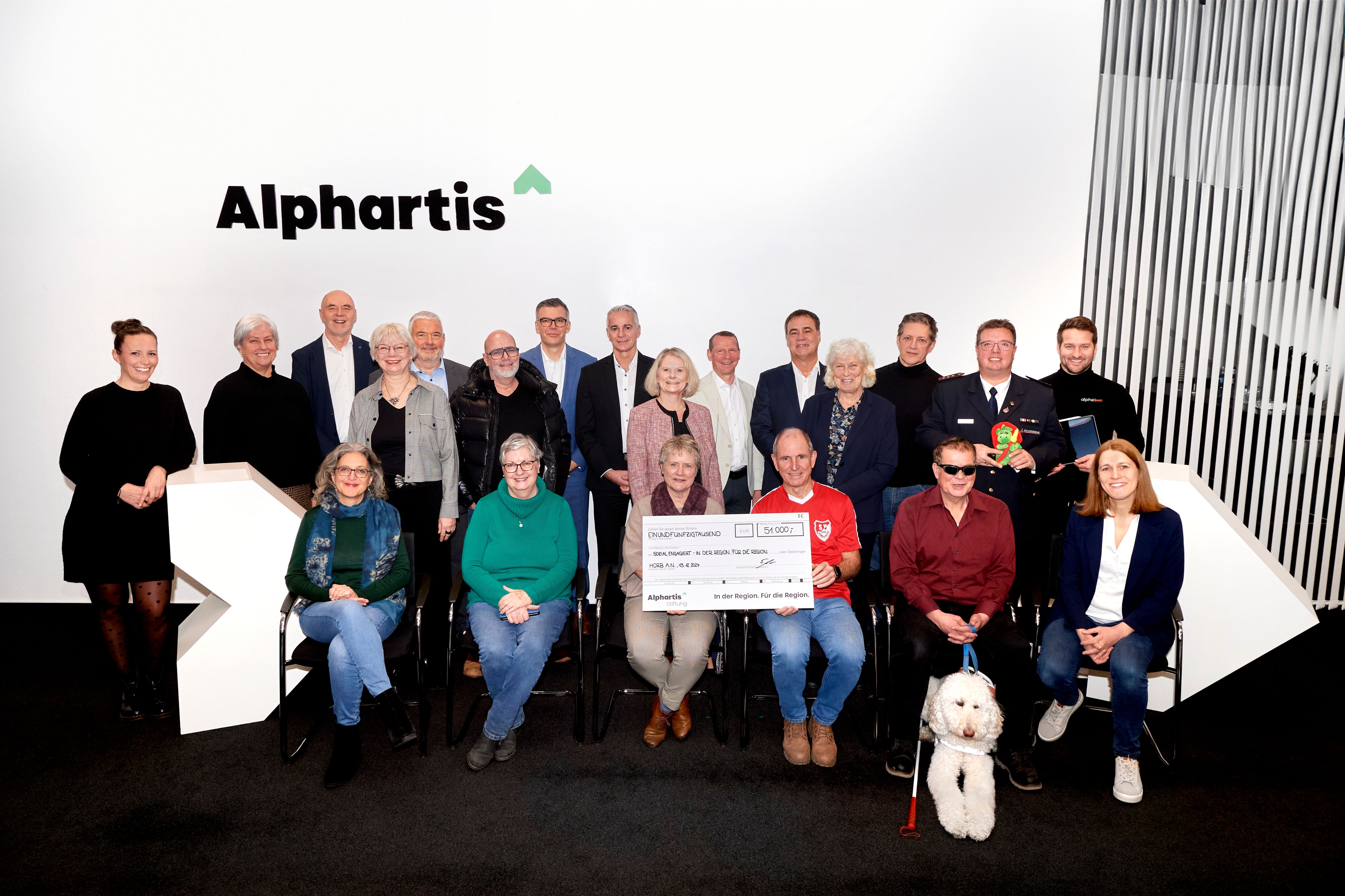 Alphartis_Scheck_Gruppe-selektiert (1).jpg